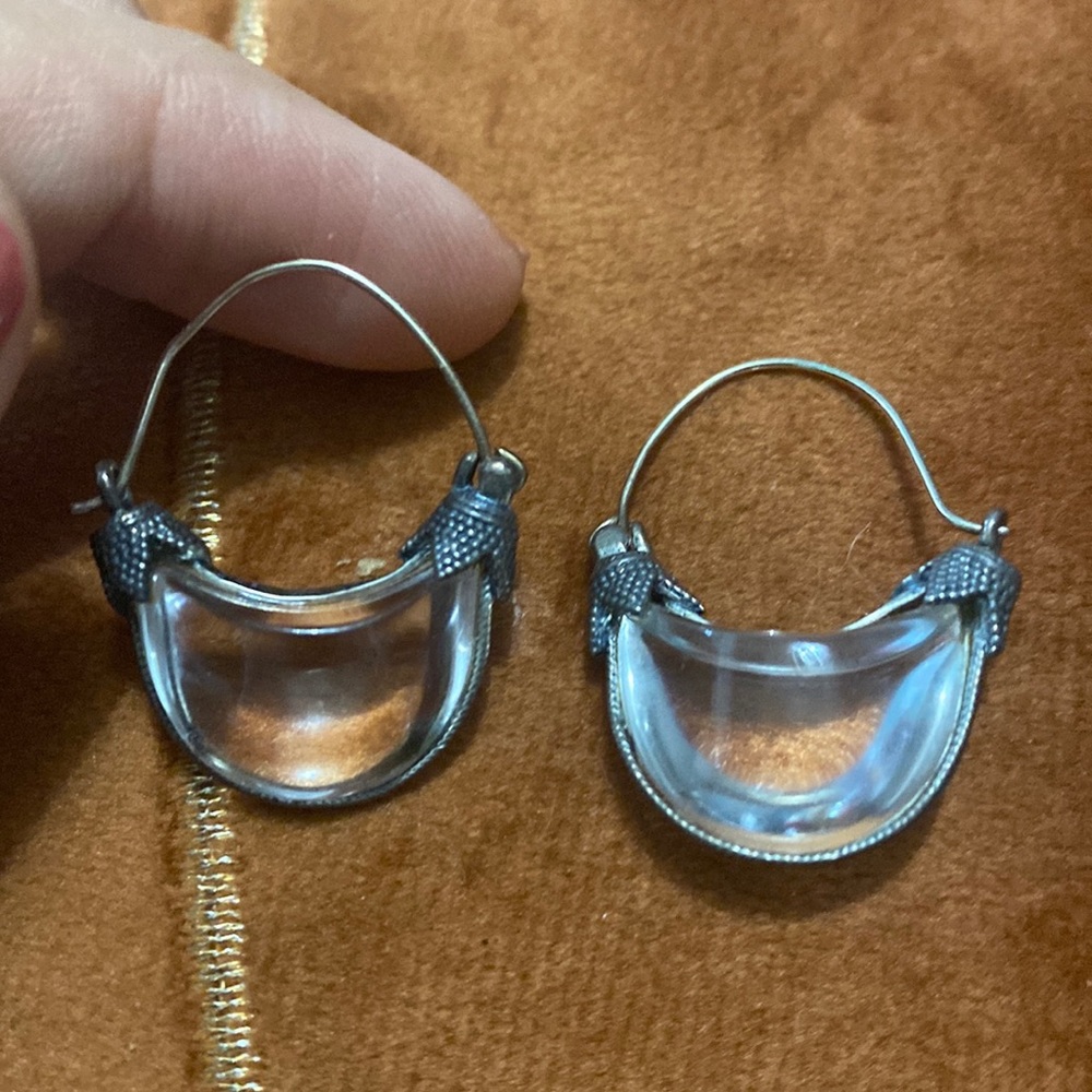 Unique beautiful vintage earrings!